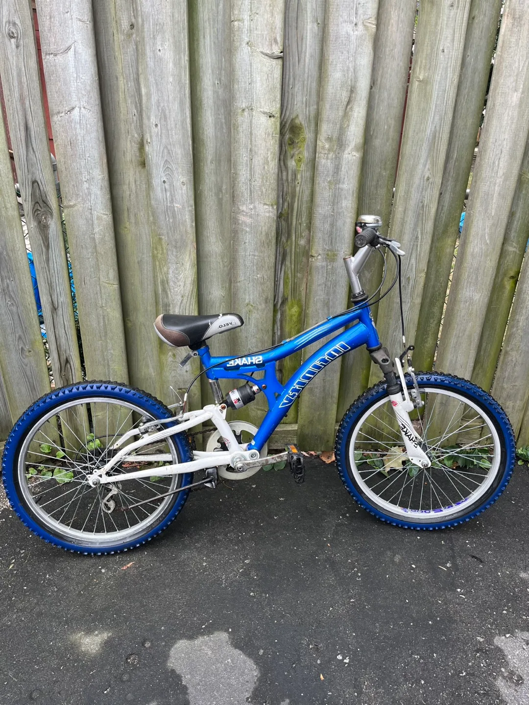 Infinity Shake 20" Blue Mountain Bike image indicator(2)