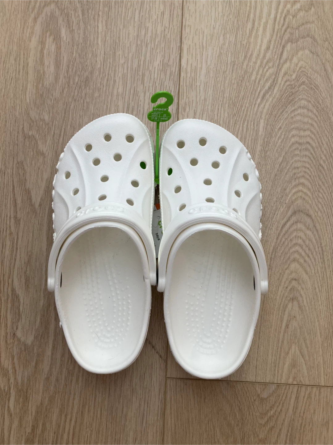 New Crocs Baya White US 5/7