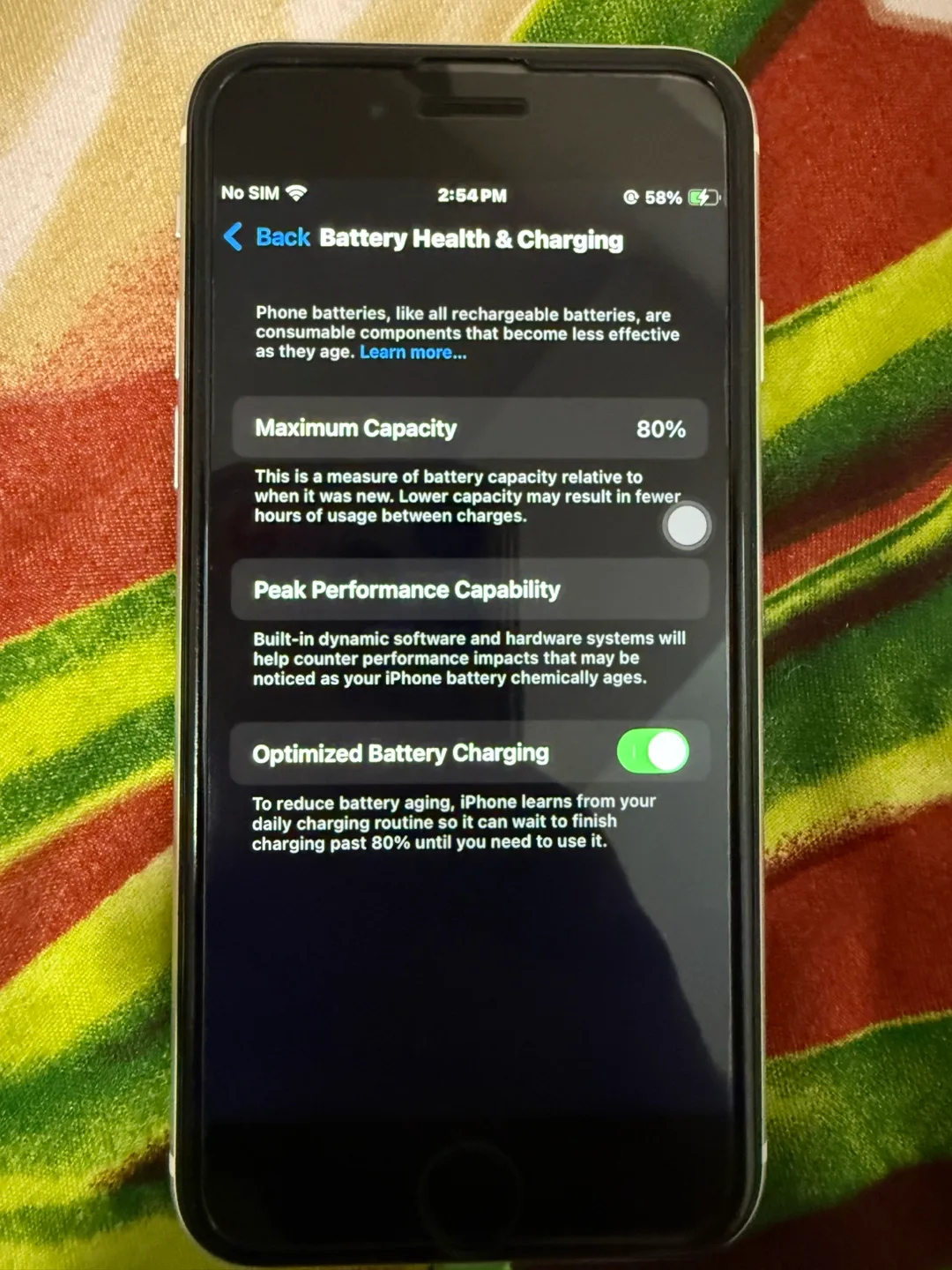 Apple iPhone SE (2nd Gen) - White 64GB image indicator(6)