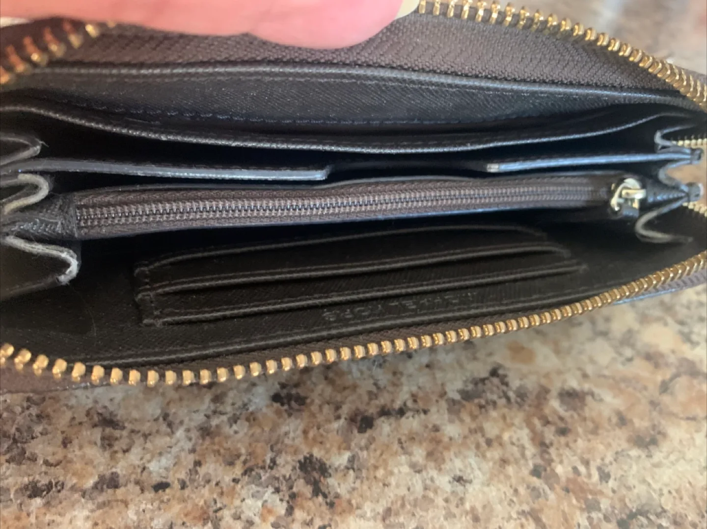 Michael Kors Wristlet Wallet image indicator(3)