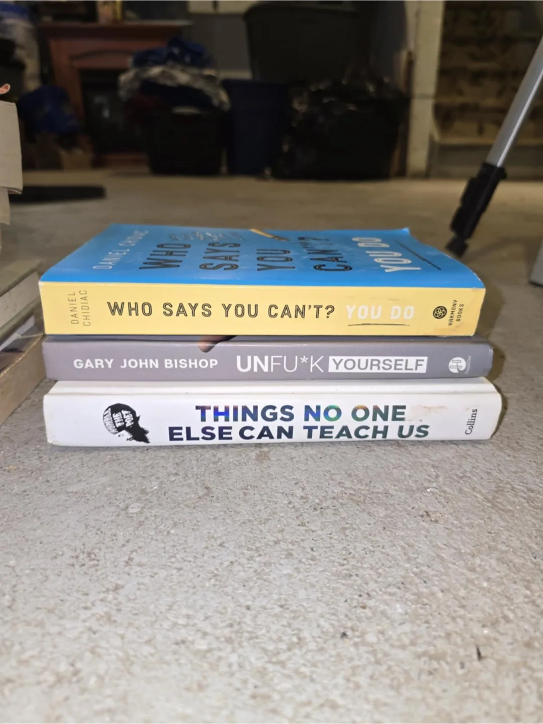 Mixed books lot thumbnail