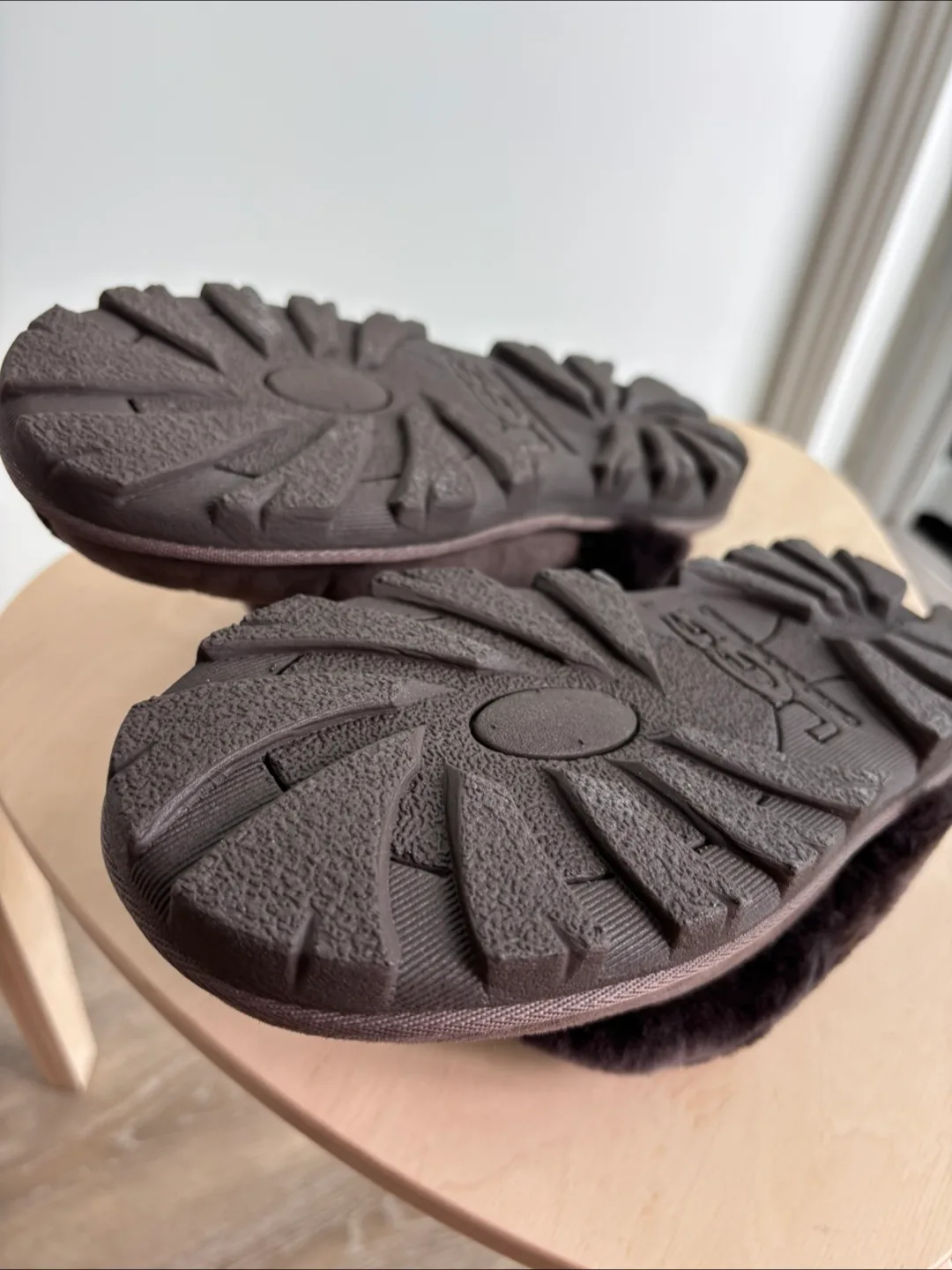 NEW UGG Coquette Chocolate Suede Slippers - Size 6 image indicator(7)