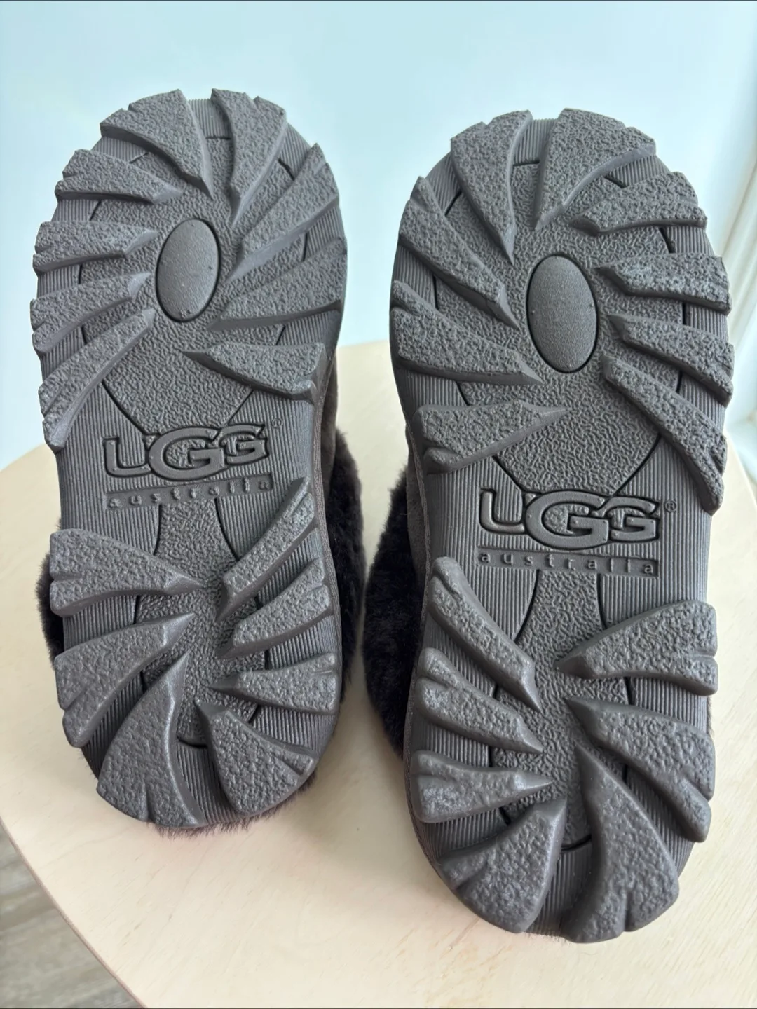 NEW UGG Coquette Chocolate Suede Slippers - Size 6 image indicator(8)