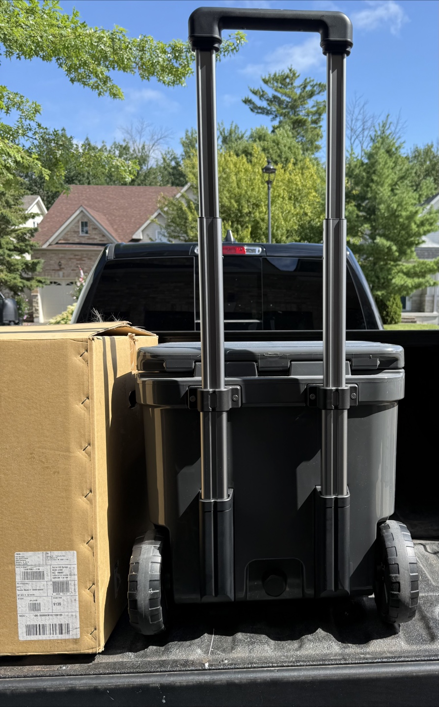 YETI Roadie 48 Wheeled Cooler - Charcoal - New in Box - photo 3