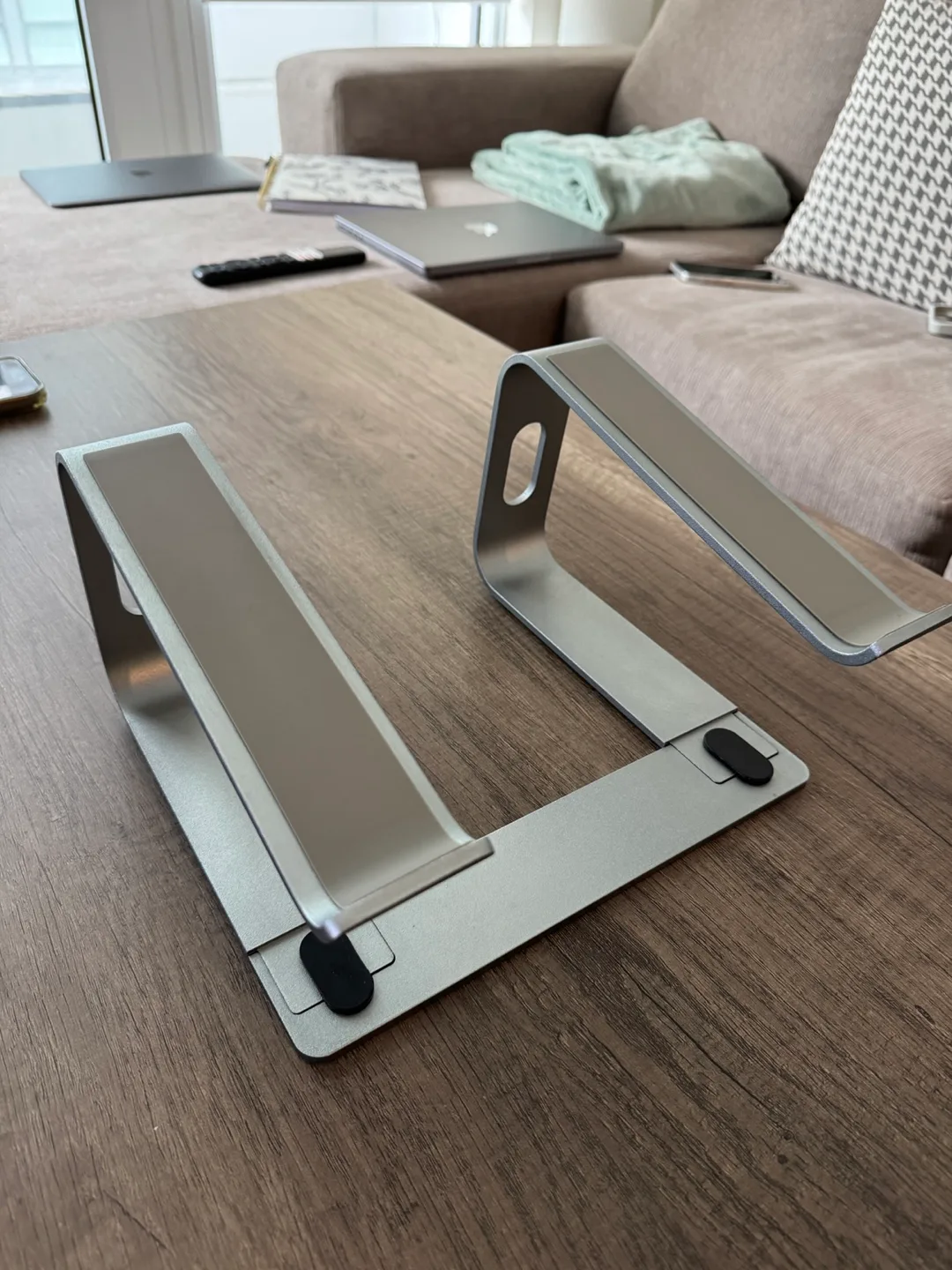 Nulaxy Laptop Stand - Silver Aluminum thumbnail