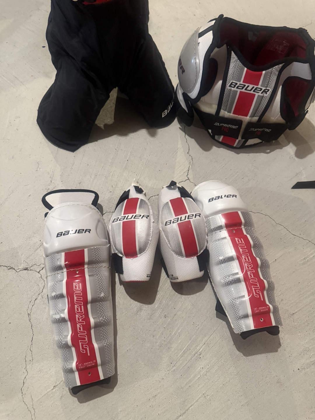Bauer Supreme Hockey Protective Gear Set
