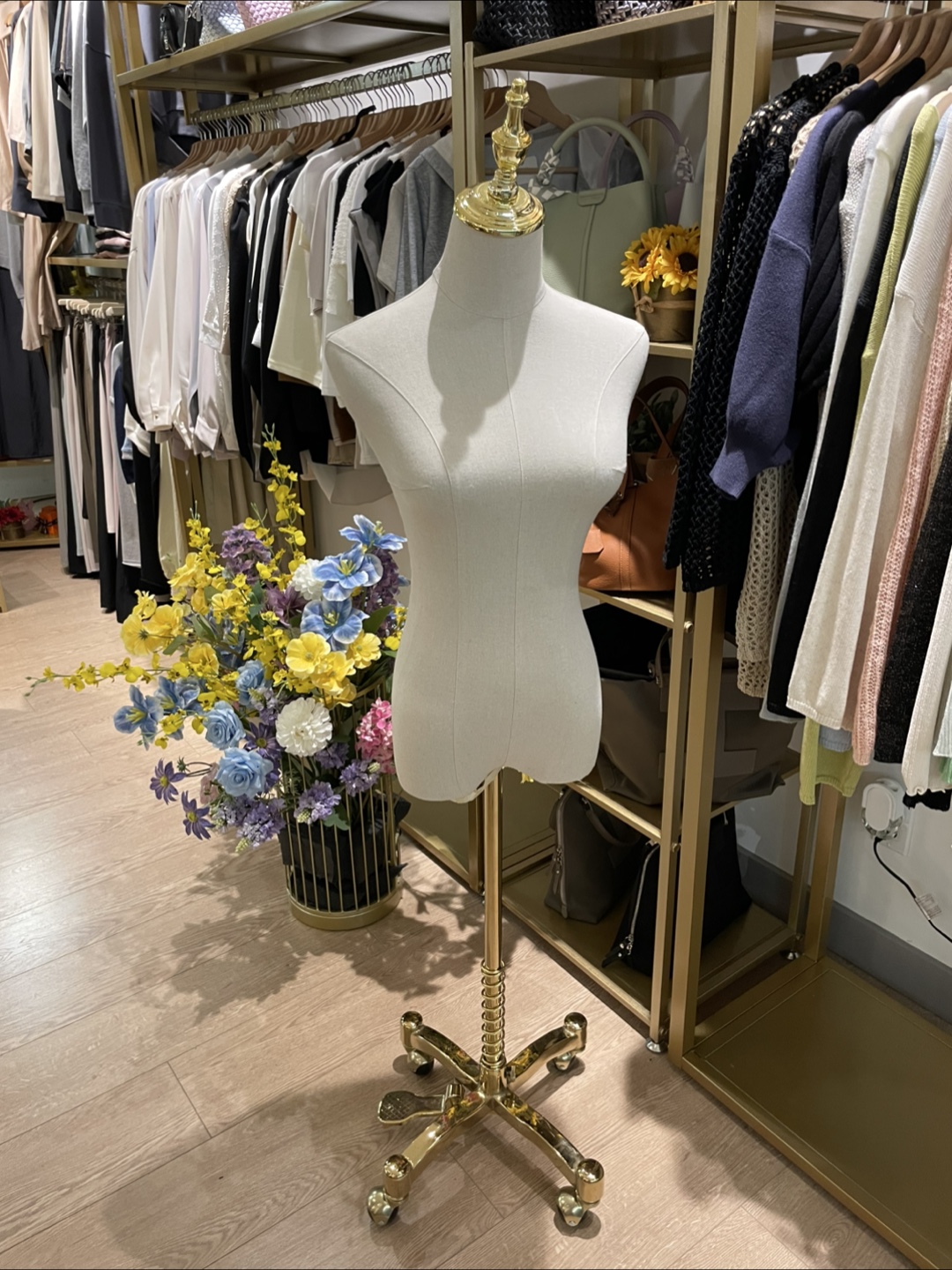 Dress Form Mannequin - photo 2