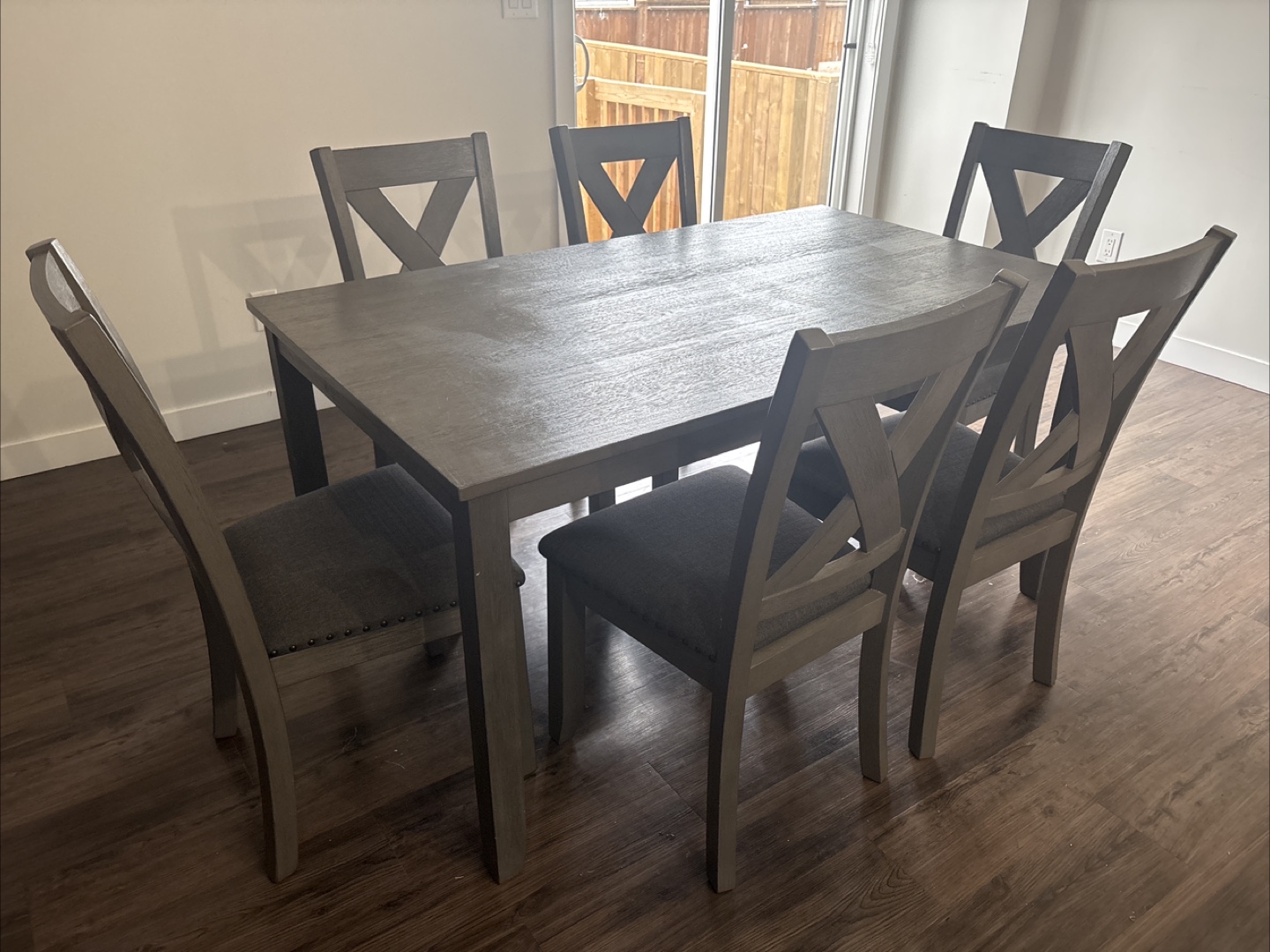 Caitbrook Dining Set