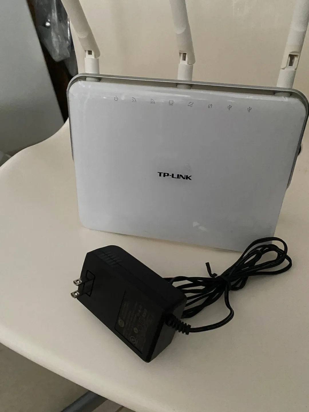 TP Link Wifi Modem thumbnail