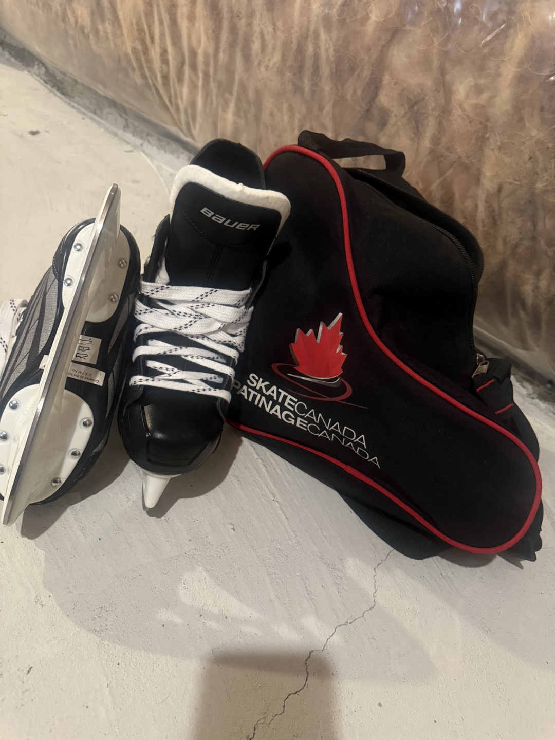 Bauer Ice Skates with Skate Canada Bag - photo 2