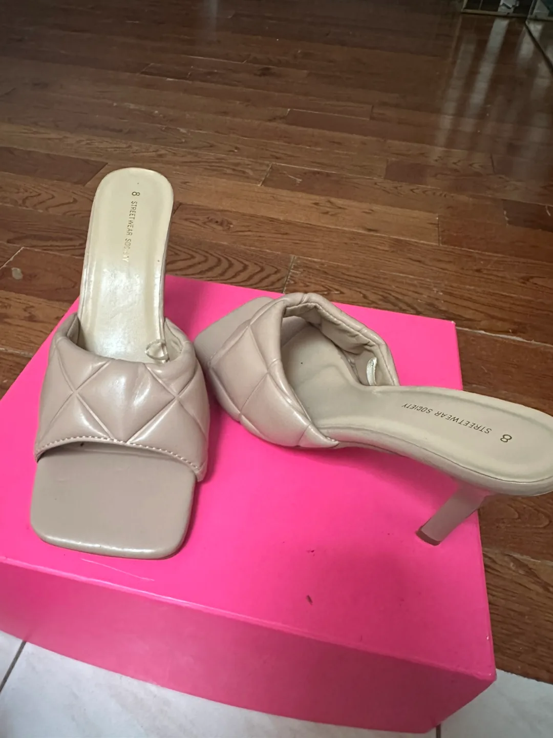 Betsey Johnson Leopard Print Heels image indicator(6)