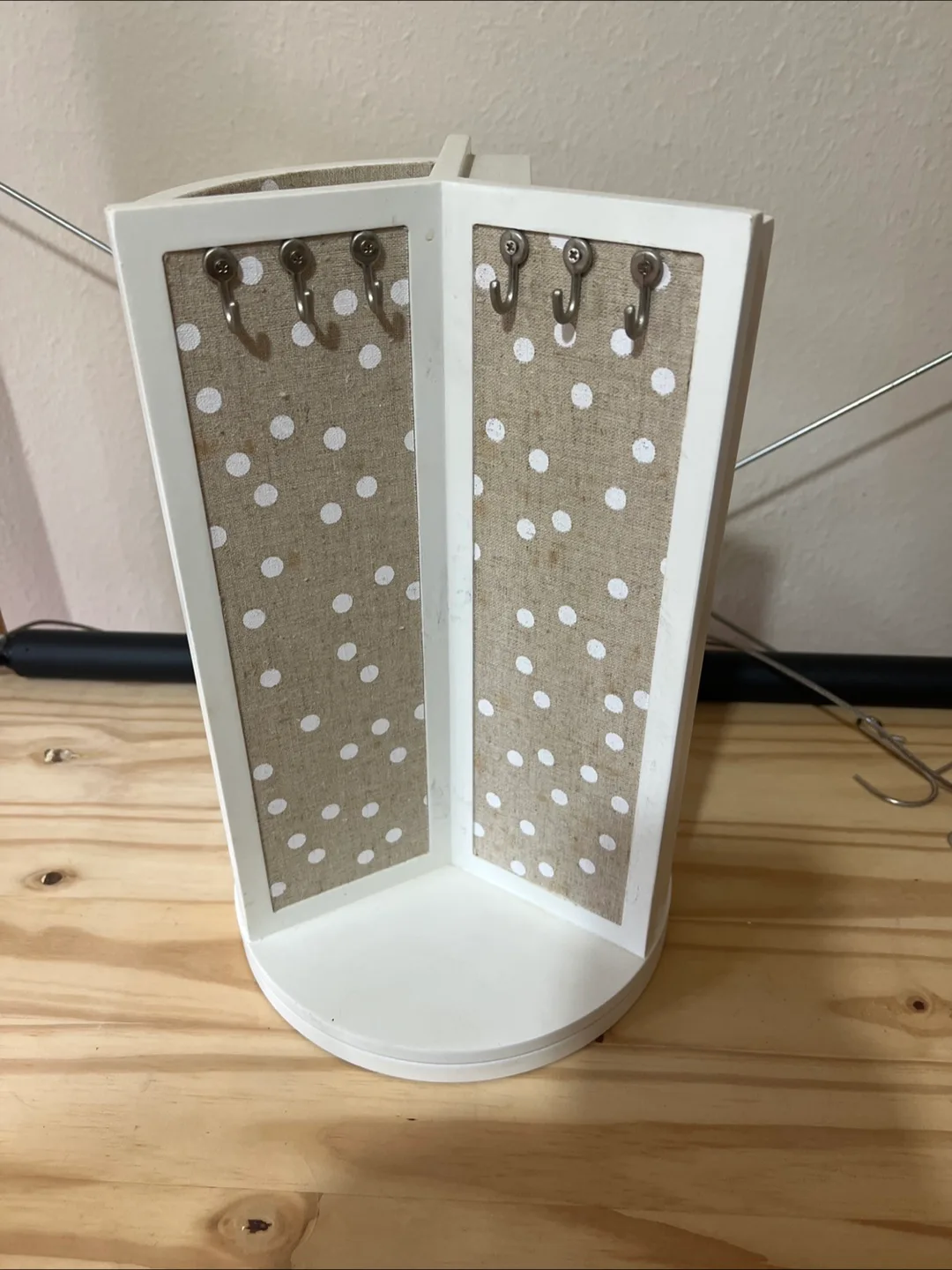White Corner Jewelry Organizer thumbnail