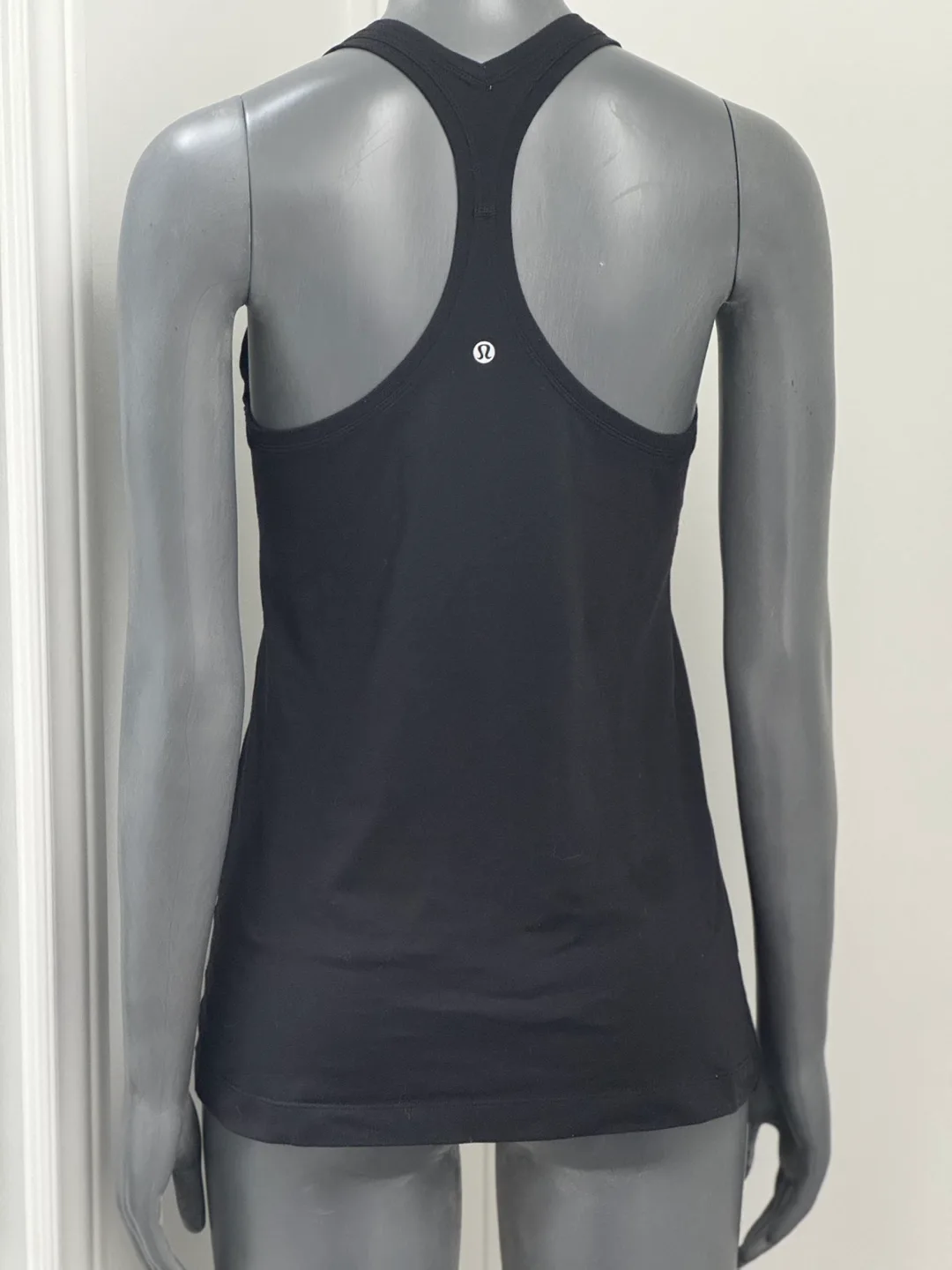 Lululemon This is Yoga Tank Top image indicator(3)