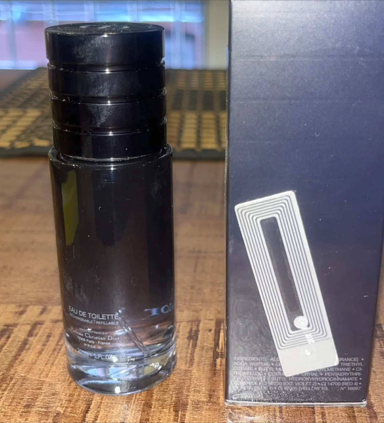Dior Sauvage Eau De Toilette 1 fl oz image indicator(3)
