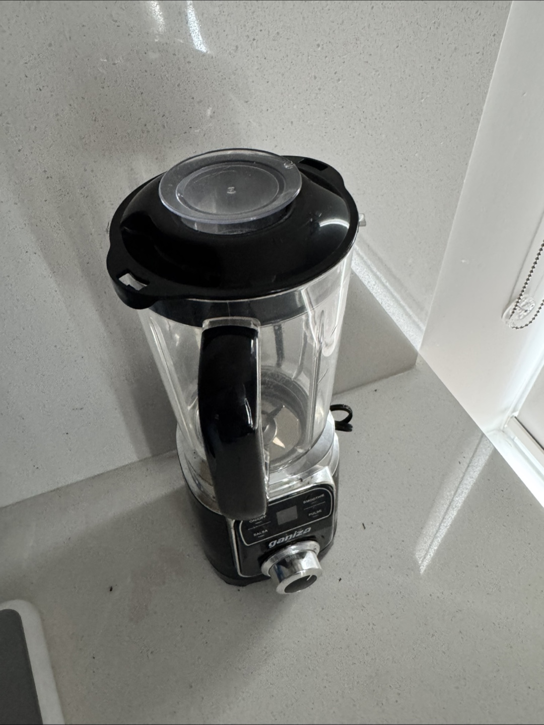 Ganiza Blender - Black 1200 Watt - Less than 6 months old - photo 3