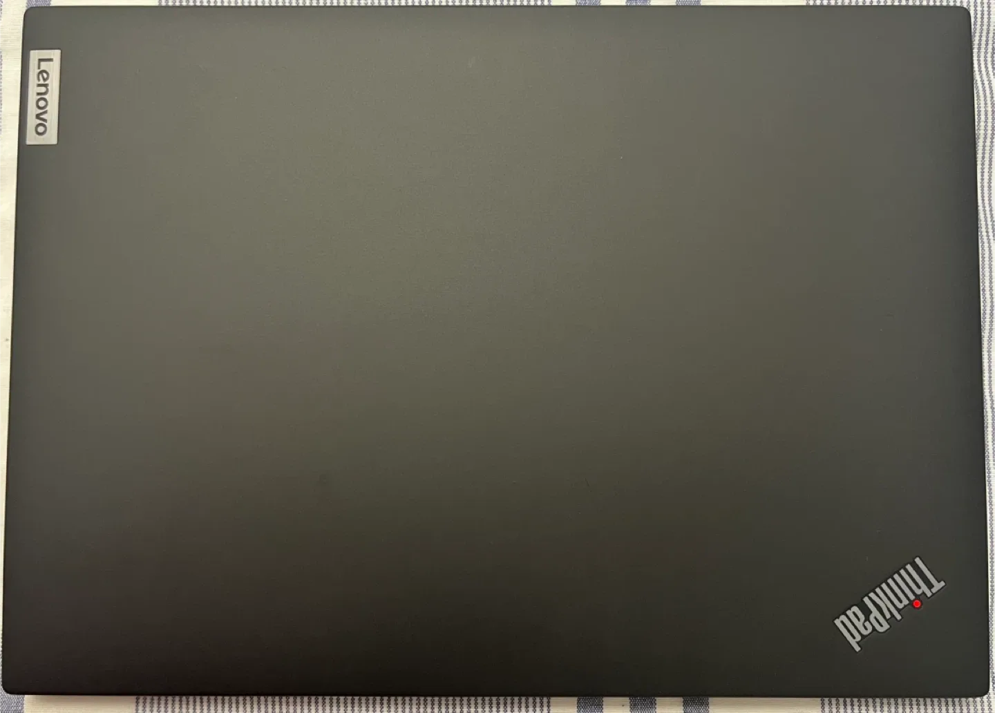 Lenovo T14s Gen 3 Laptop - i7 image indicator(4)