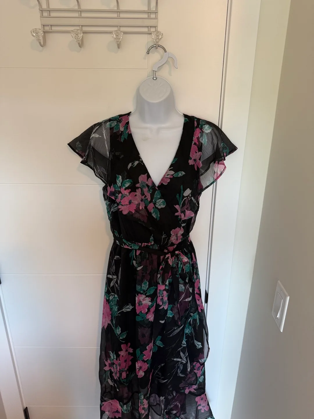 Ladies floral wrap dress image indicator(3)