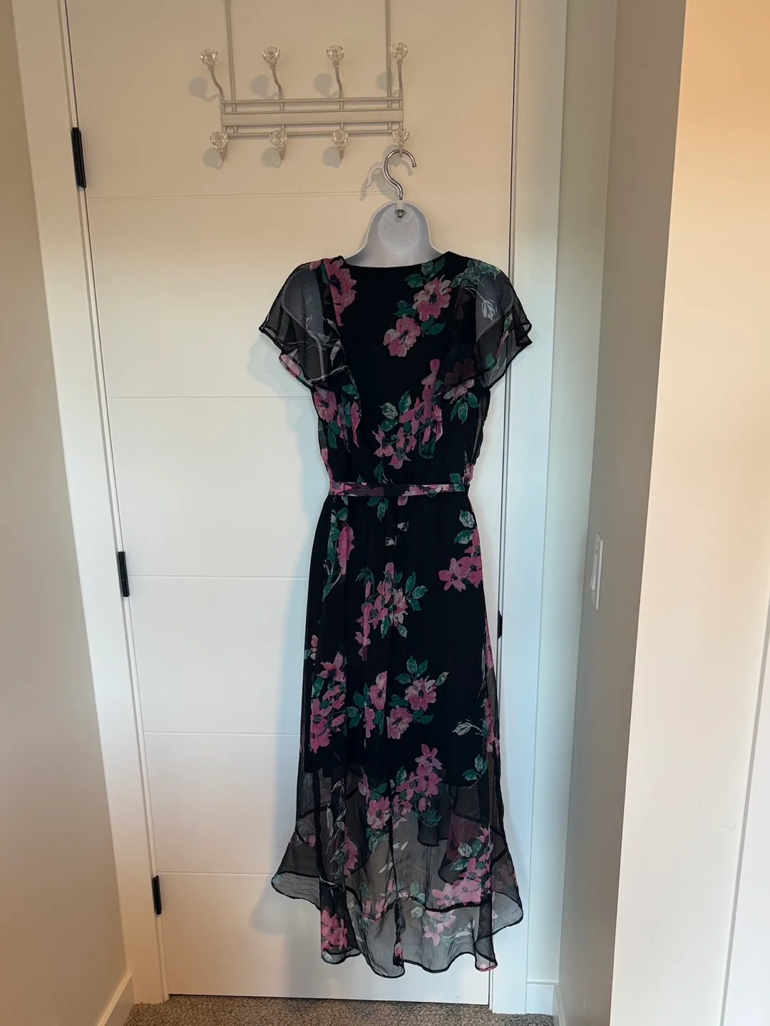 Ladies floral wrap dress image indicator(2)