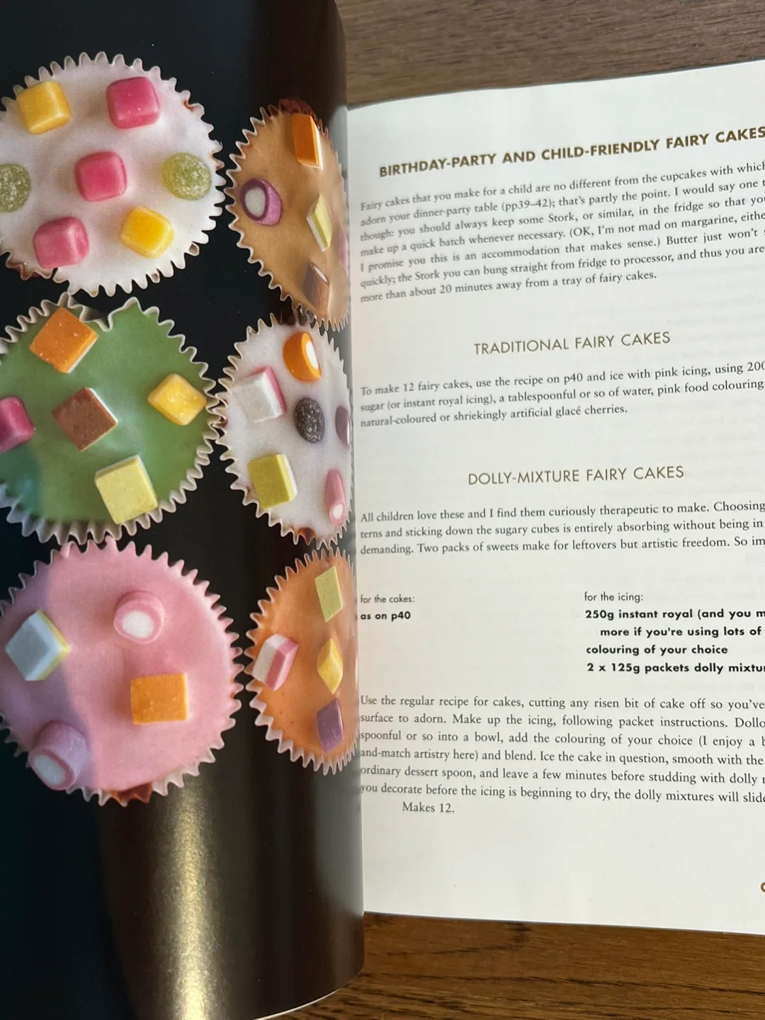 Nigella Lawson - How to Be a Domestic Goddess Cookbook image indicator(9)