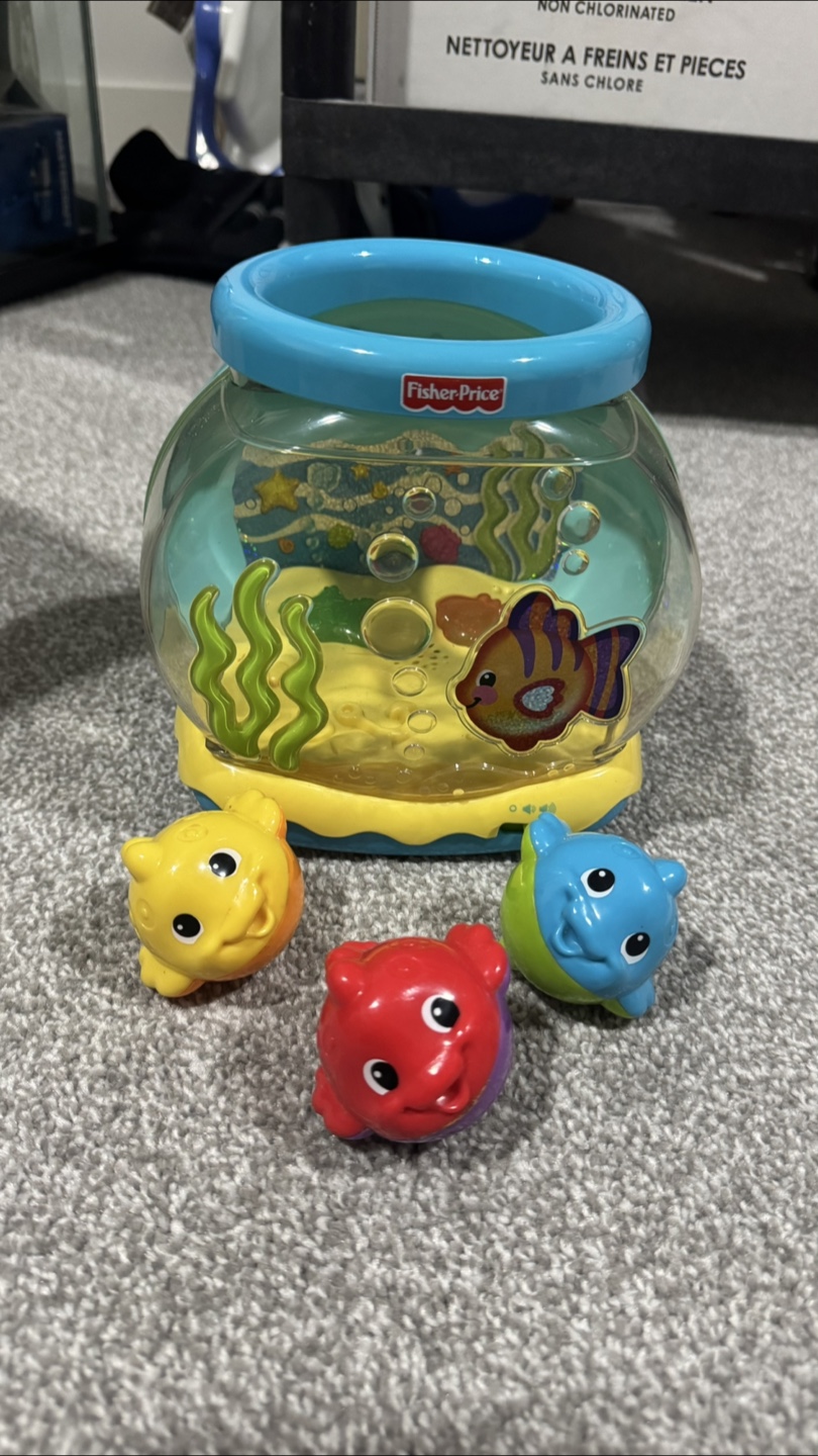 Fisher-Price Ocean Wonders Musical Fishbowl