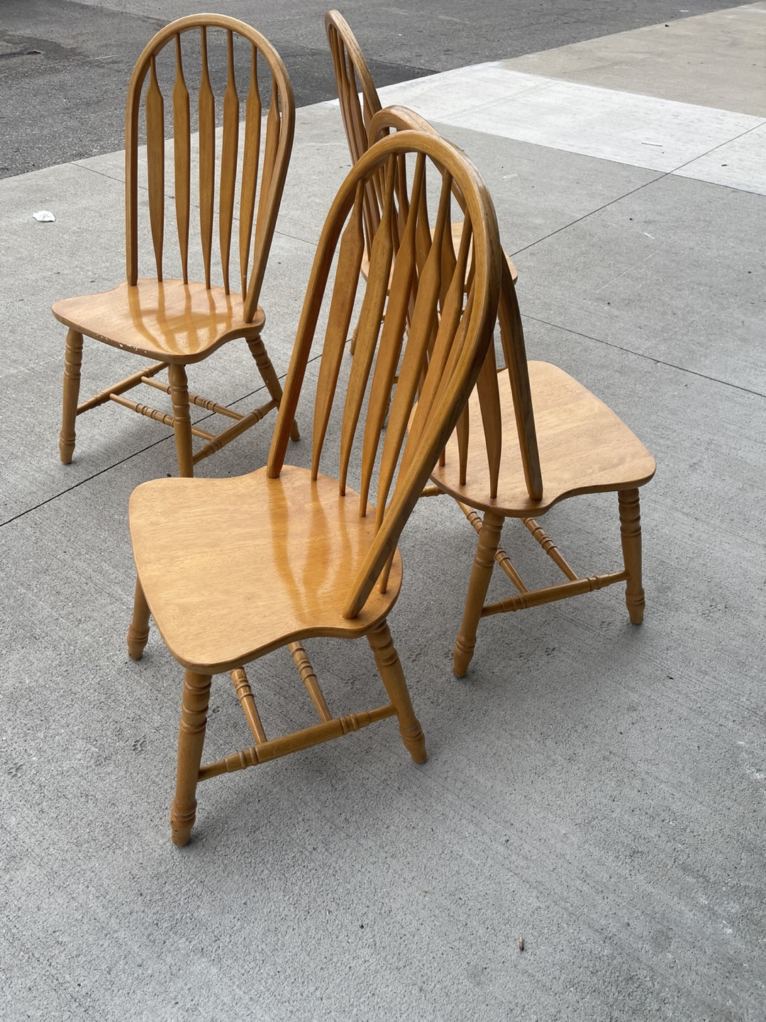 Set of 4 Wooden Windsor Chairs - photo 3