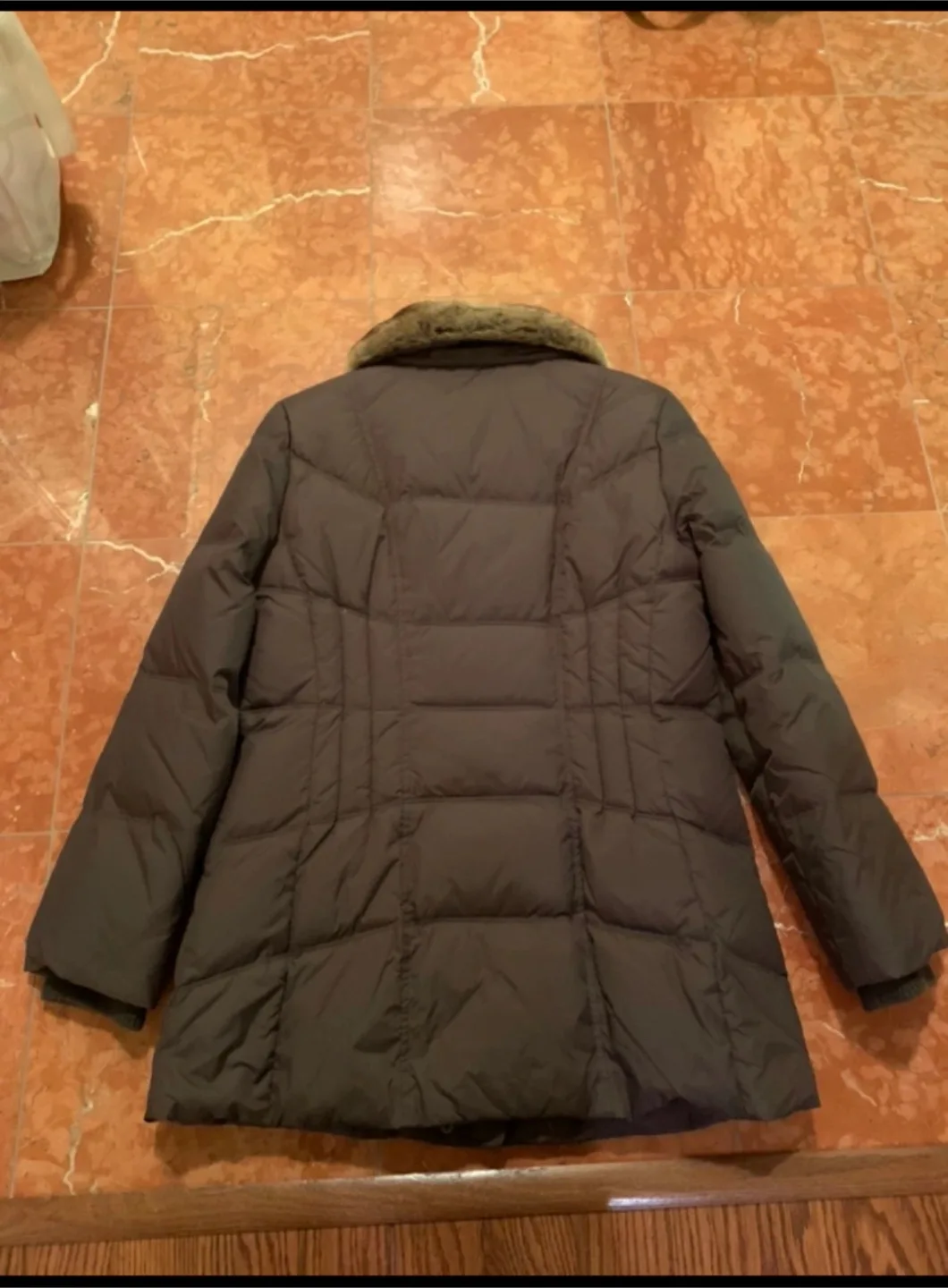 Women’s Winter Coat image indicator(2)