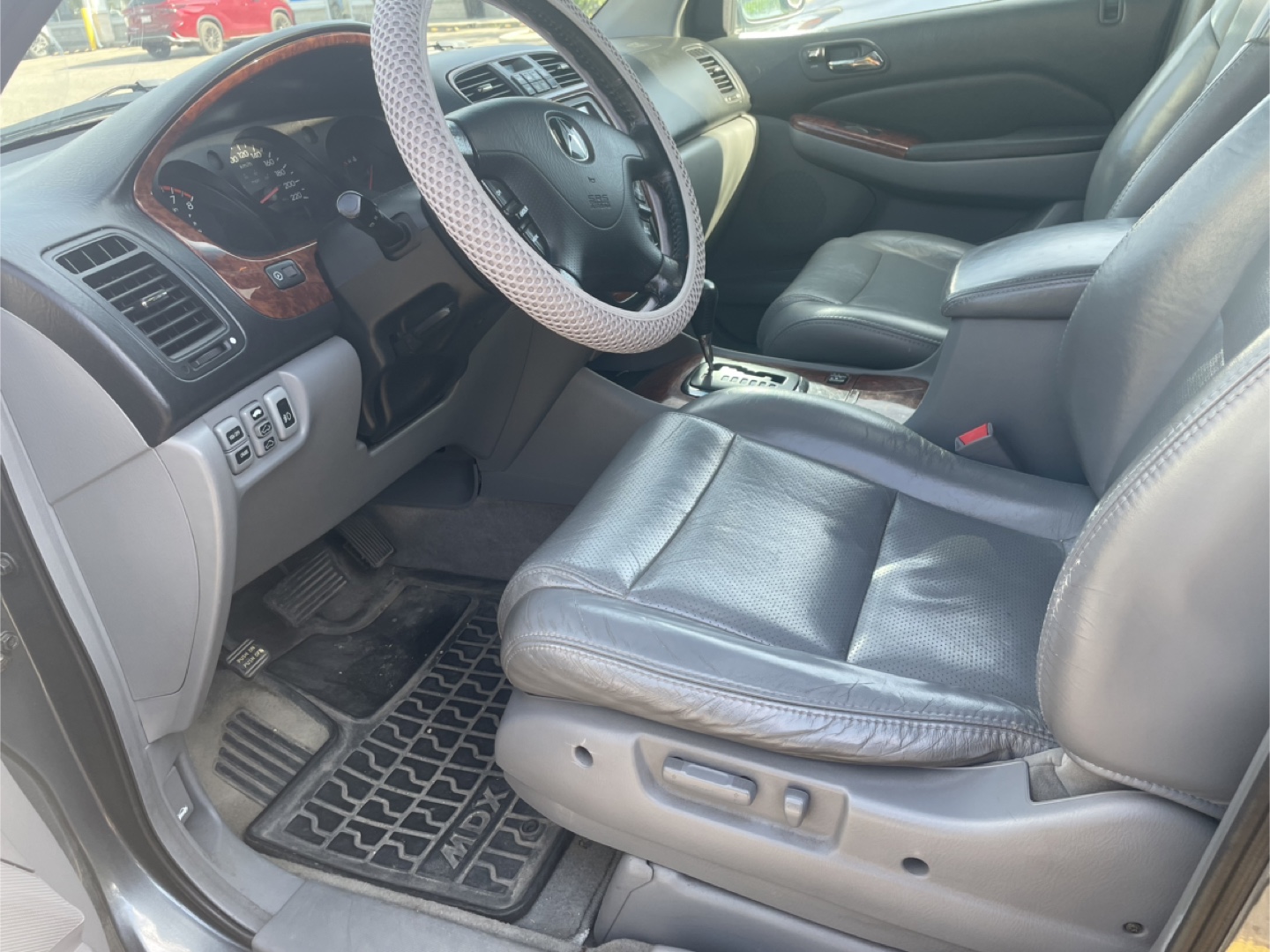 Acura MDX SUV - photo 5