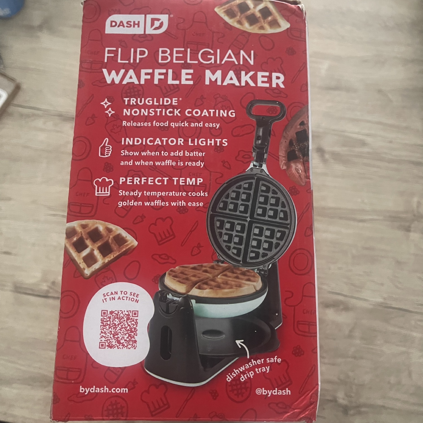New Dash Flip Belgian Waffle Maker - photo 3