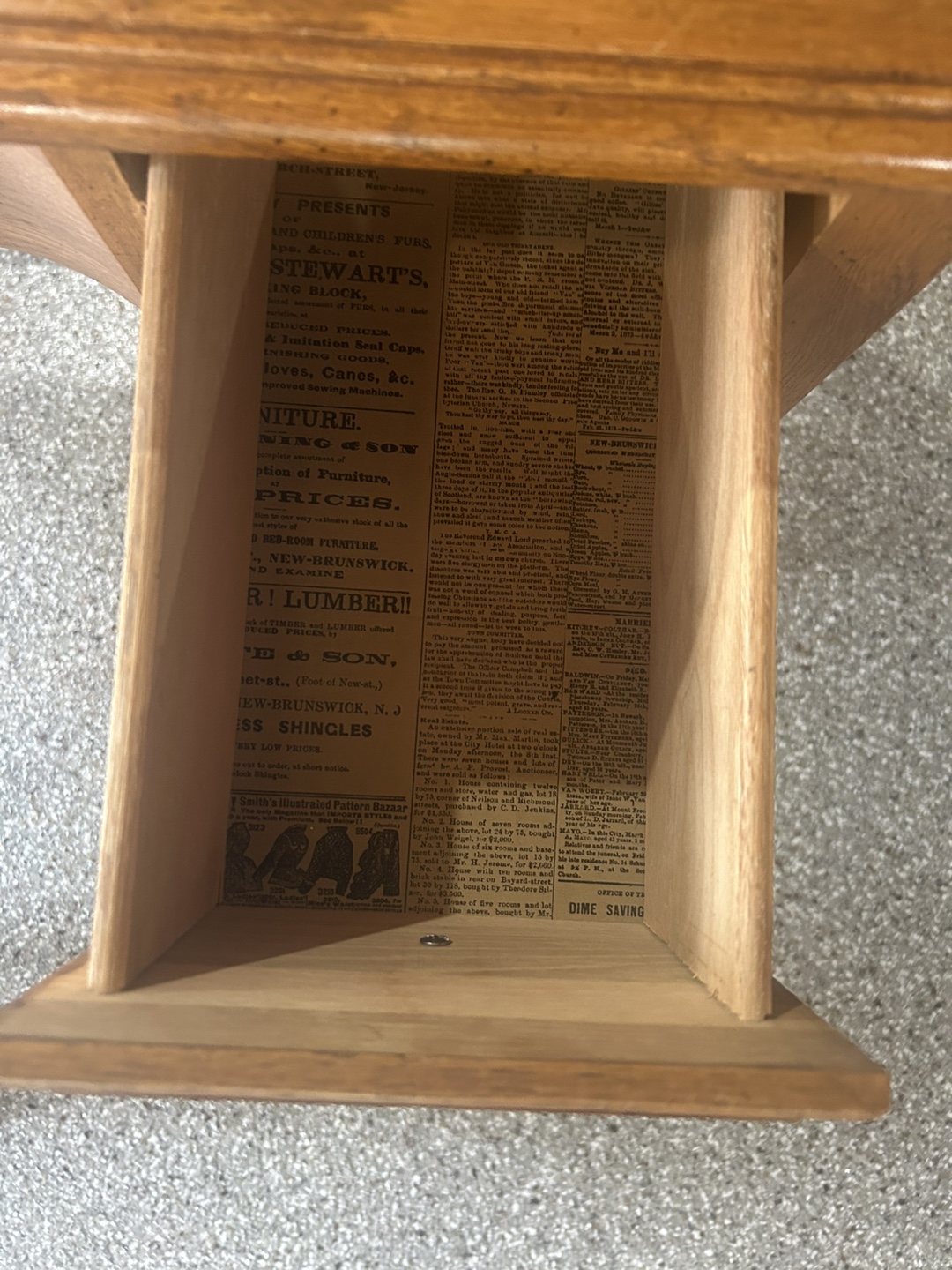 Vintage Vanity Desk with Mirror - photo 4