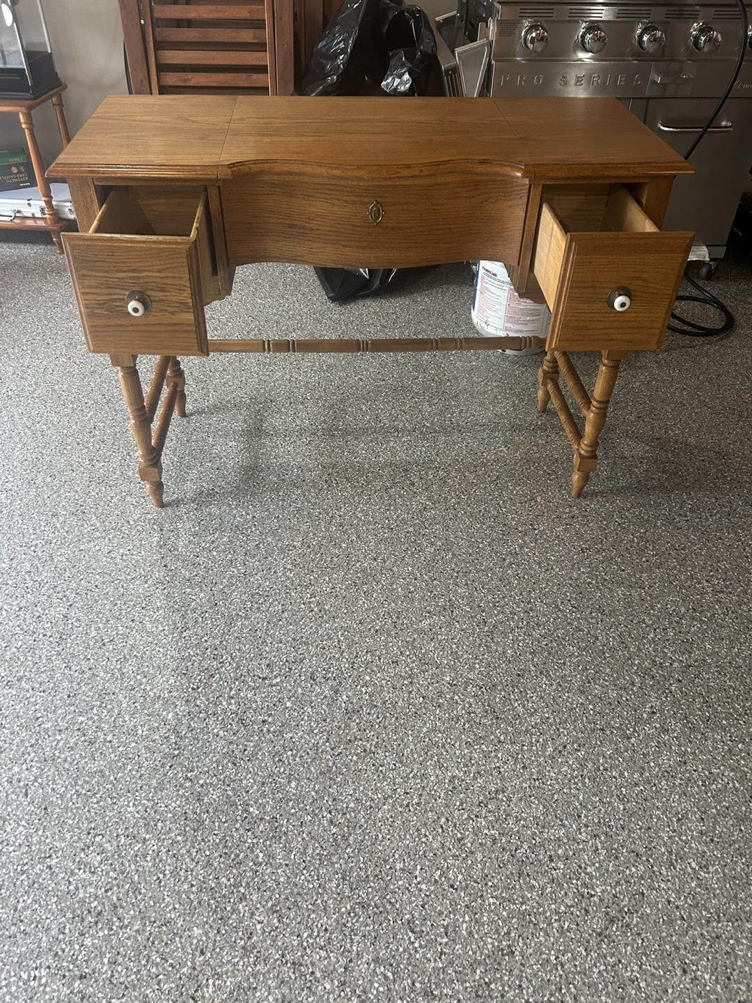 Vintage Vanity Desk with Mirror - photo 3