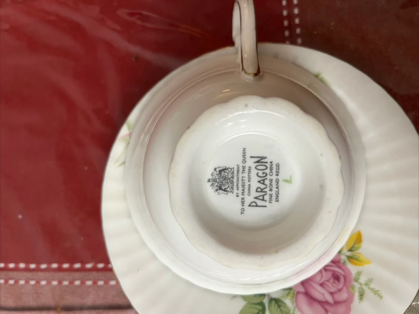 Paragon Fine China Teacup & Saucer Set image indicator(3)