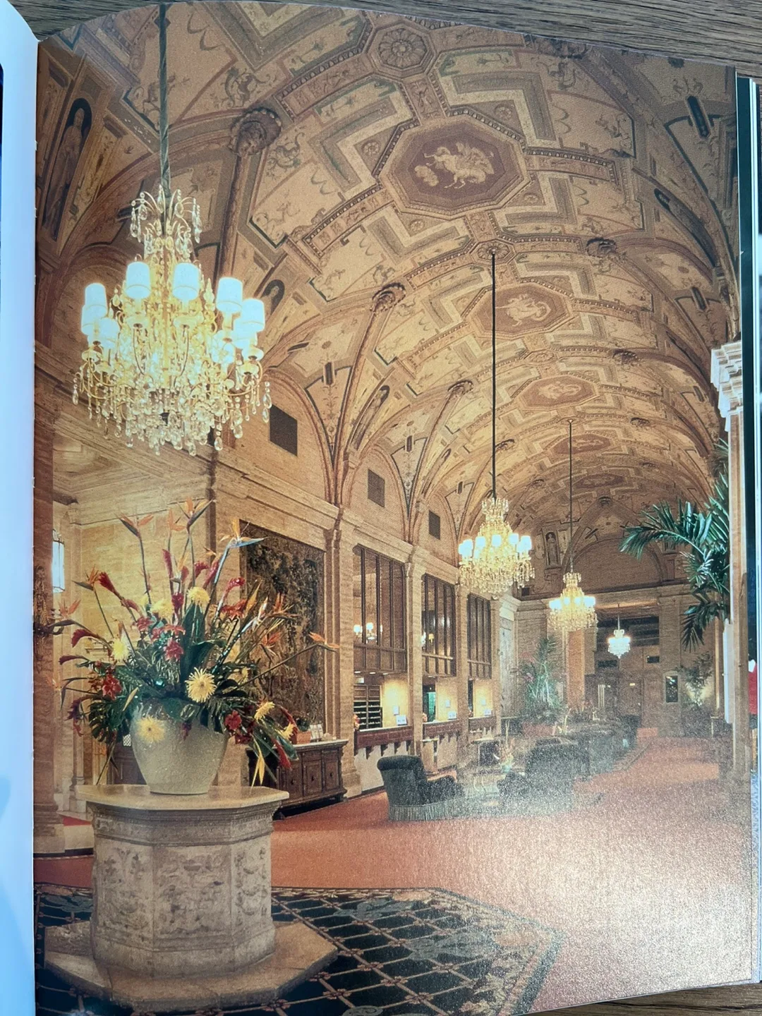 Meet Me in the Bar: Classic Drinks Book image indicator(6)