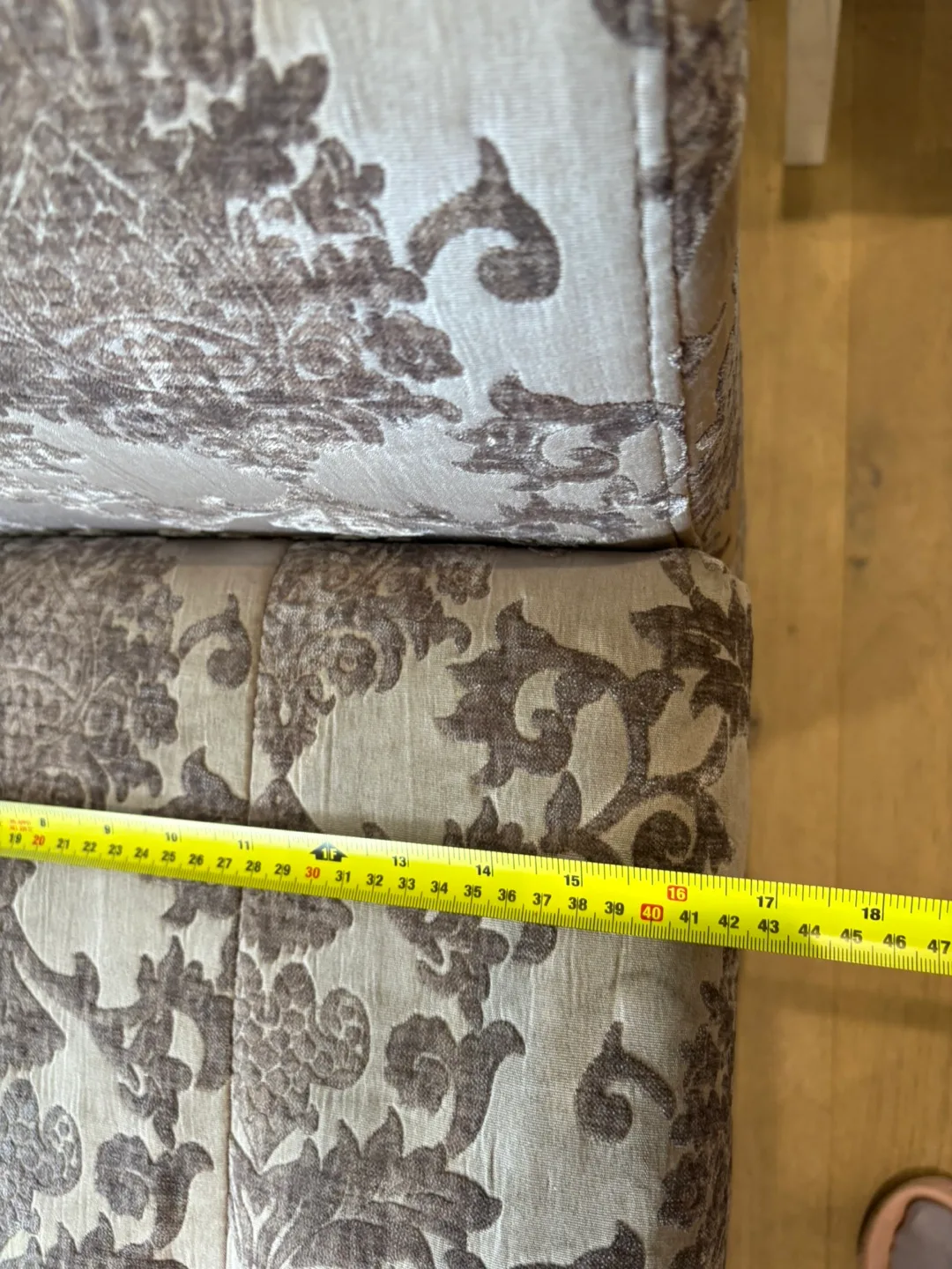 Floral Pattern Storage Bench image indicator(6)