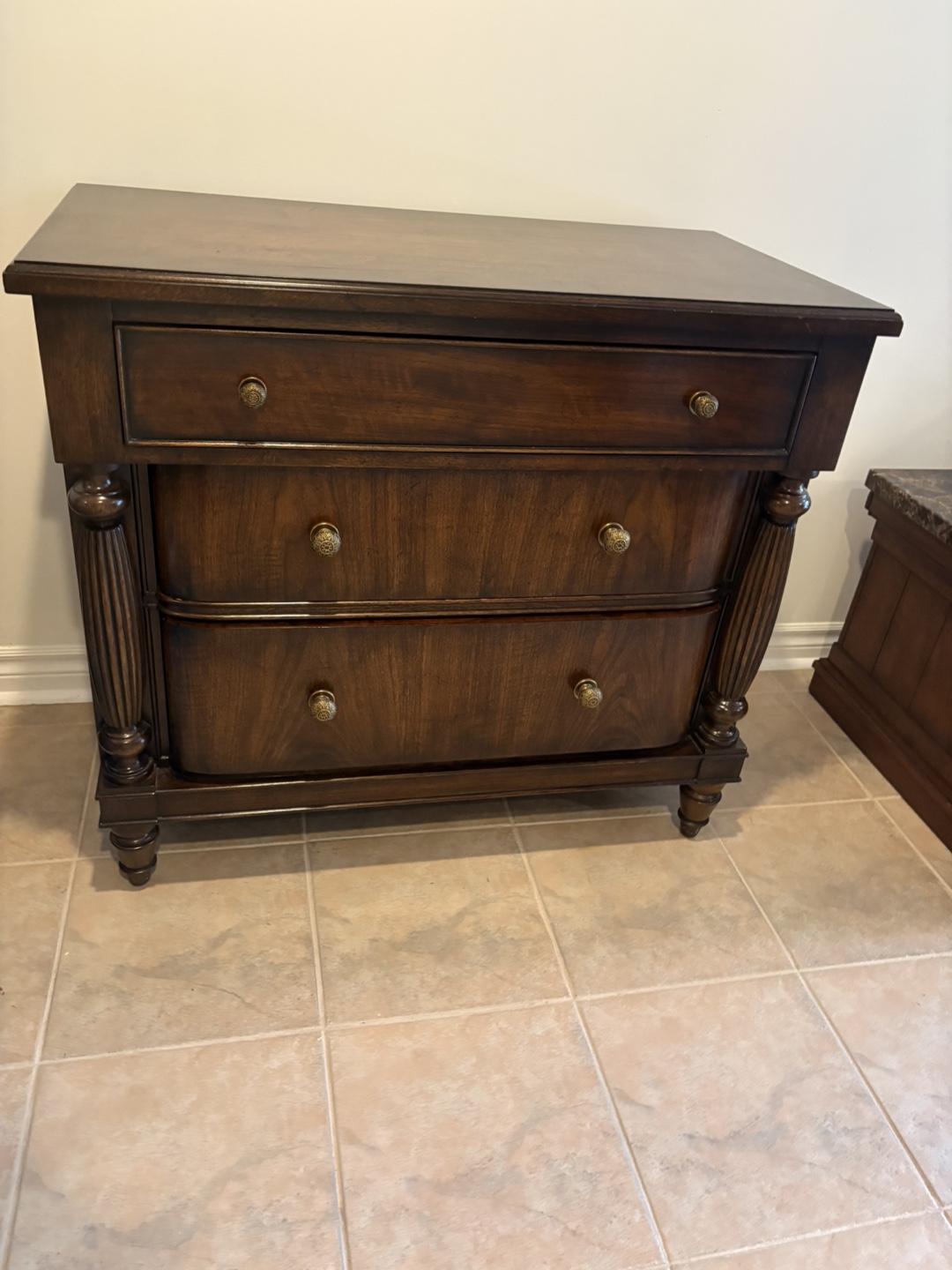 Smithsonian Collection by Bernhardt 3-Drawer Dresser - photo 4
