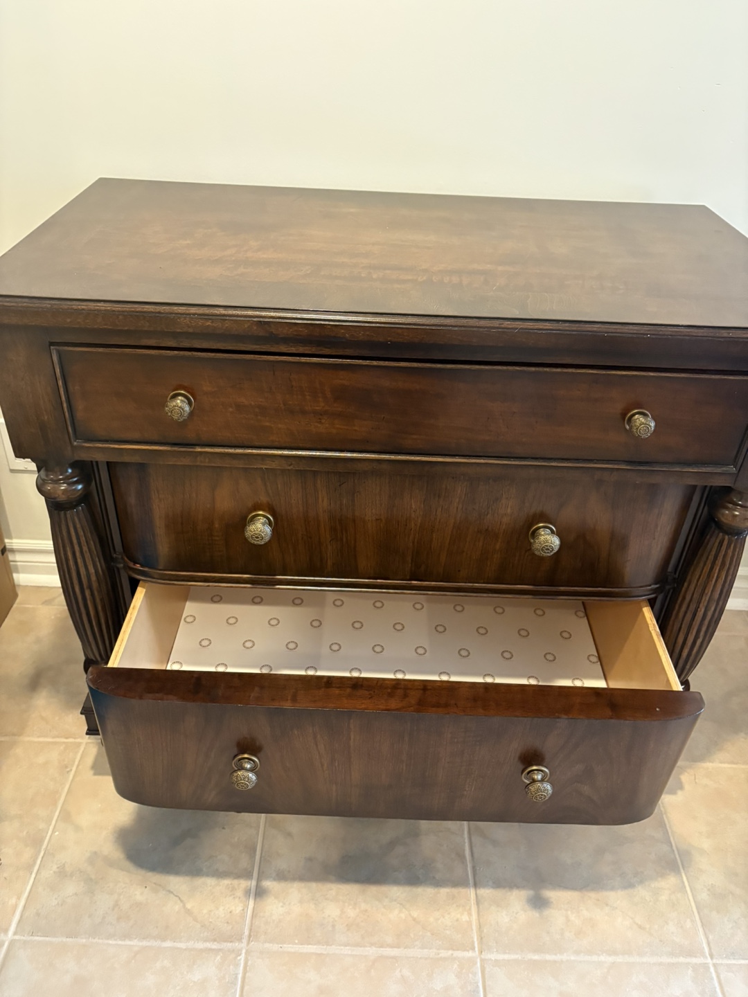 Smithsonian Collection by Bernhardt 3-Drawer Dresser - photo 2