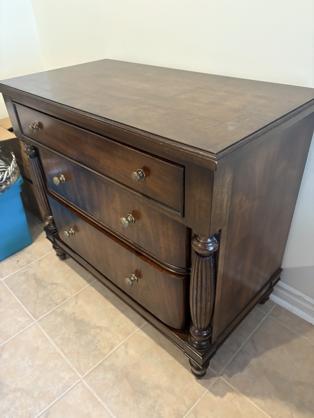 Smithsonian Collection by Bernhardt 3-Drawer Dresser - photo 3