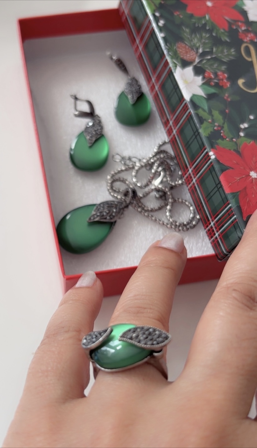 Green Stone Jewellery Set (Necklace, Earrings, Ring) - photo 4