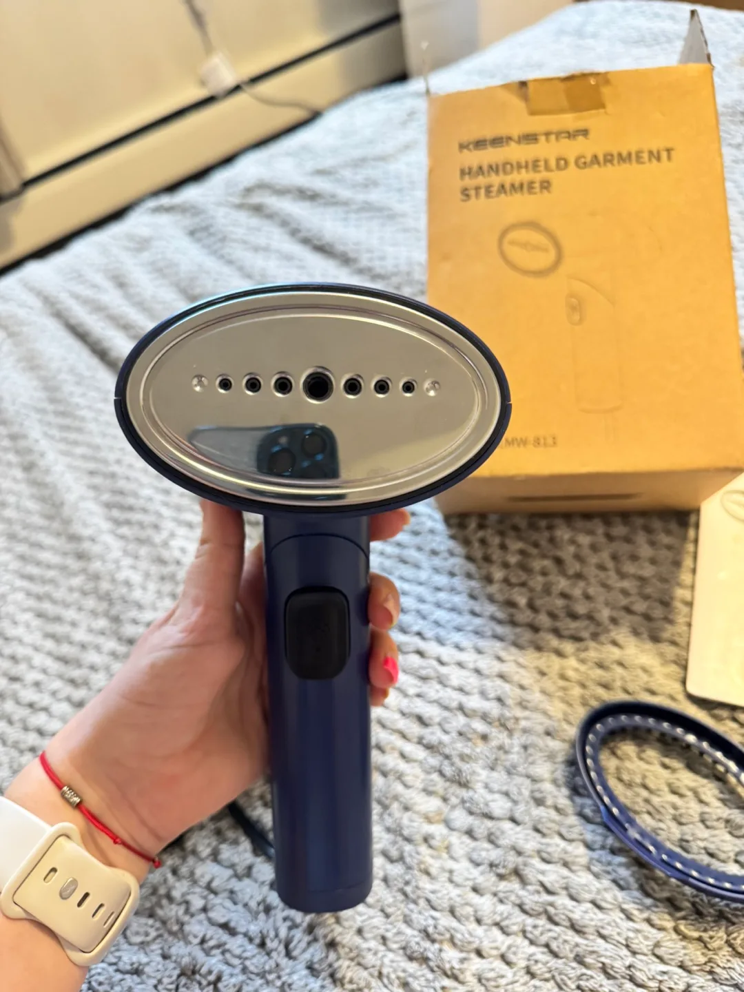 Keenstar Handheld Garment Steamer - Like New! image indicator(5)