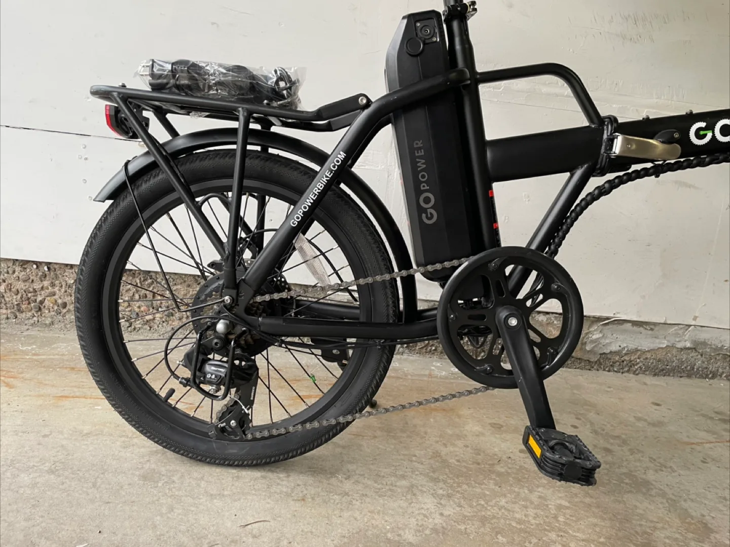 GOCity Foldable E-Bike (500W 72km Range 32km/h) $1,299 image indicator(4)