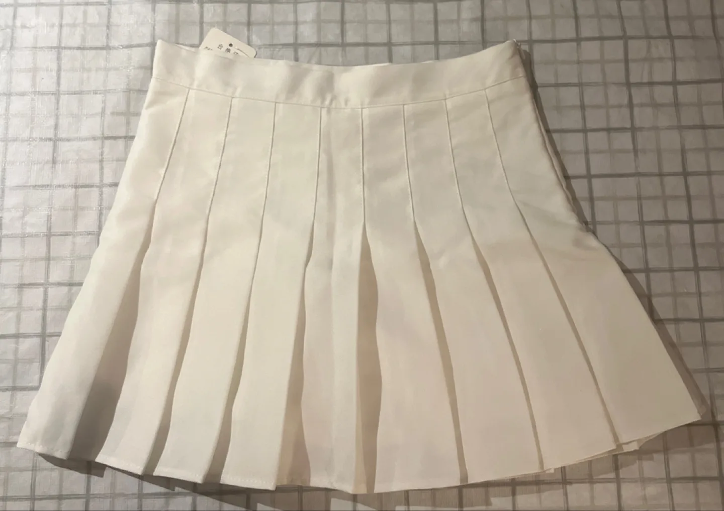 White Pleated Mini Skort image indicator(2)