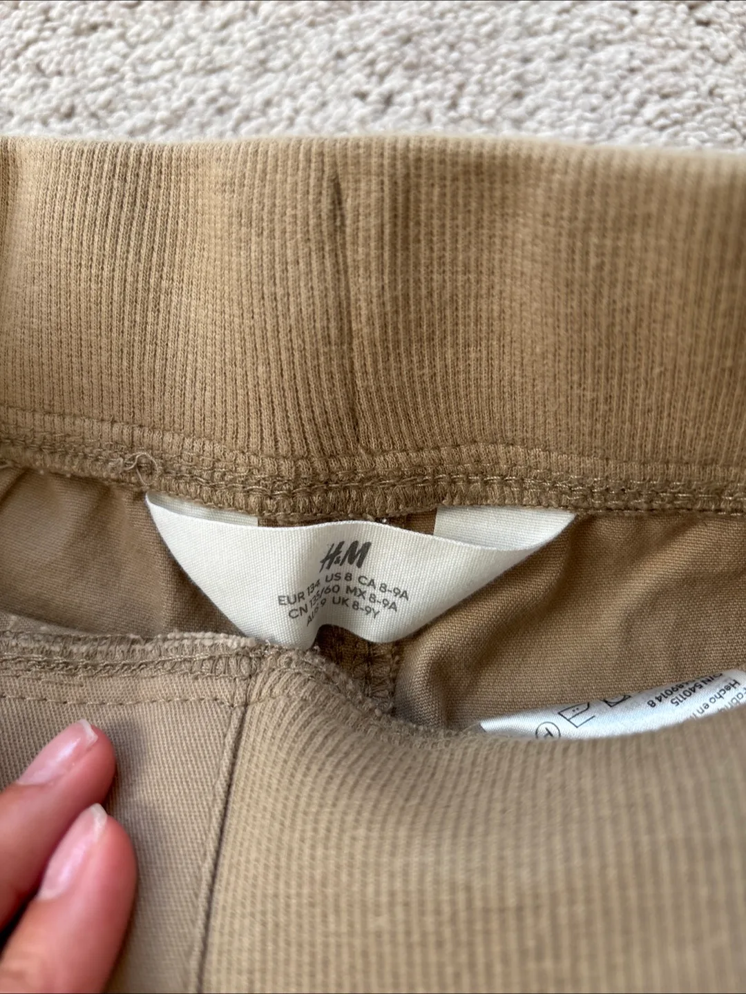 H&M boys Beige Cargo Pants, 8-9 year old boys image indicator(5)