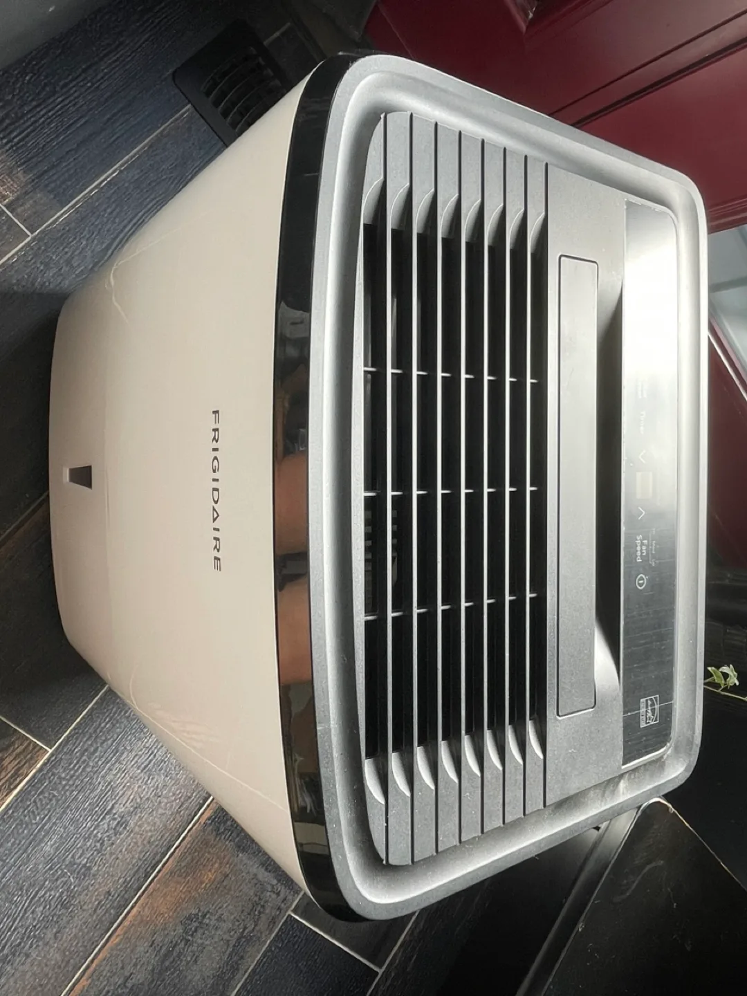 Dehumidifier Frigidaire FFAD5033W10, 50 pint image indicator(9)