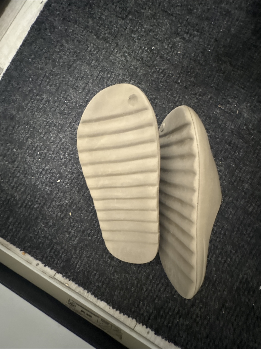 Adidas Yeezy Slide Earth Brown - photo 3