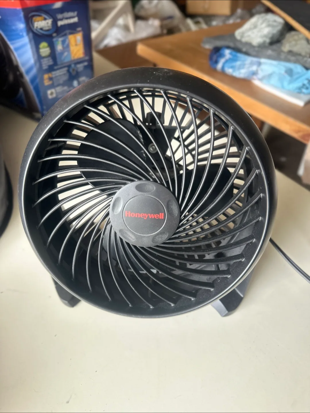 Honeywell Table Fan - Black thumbnail