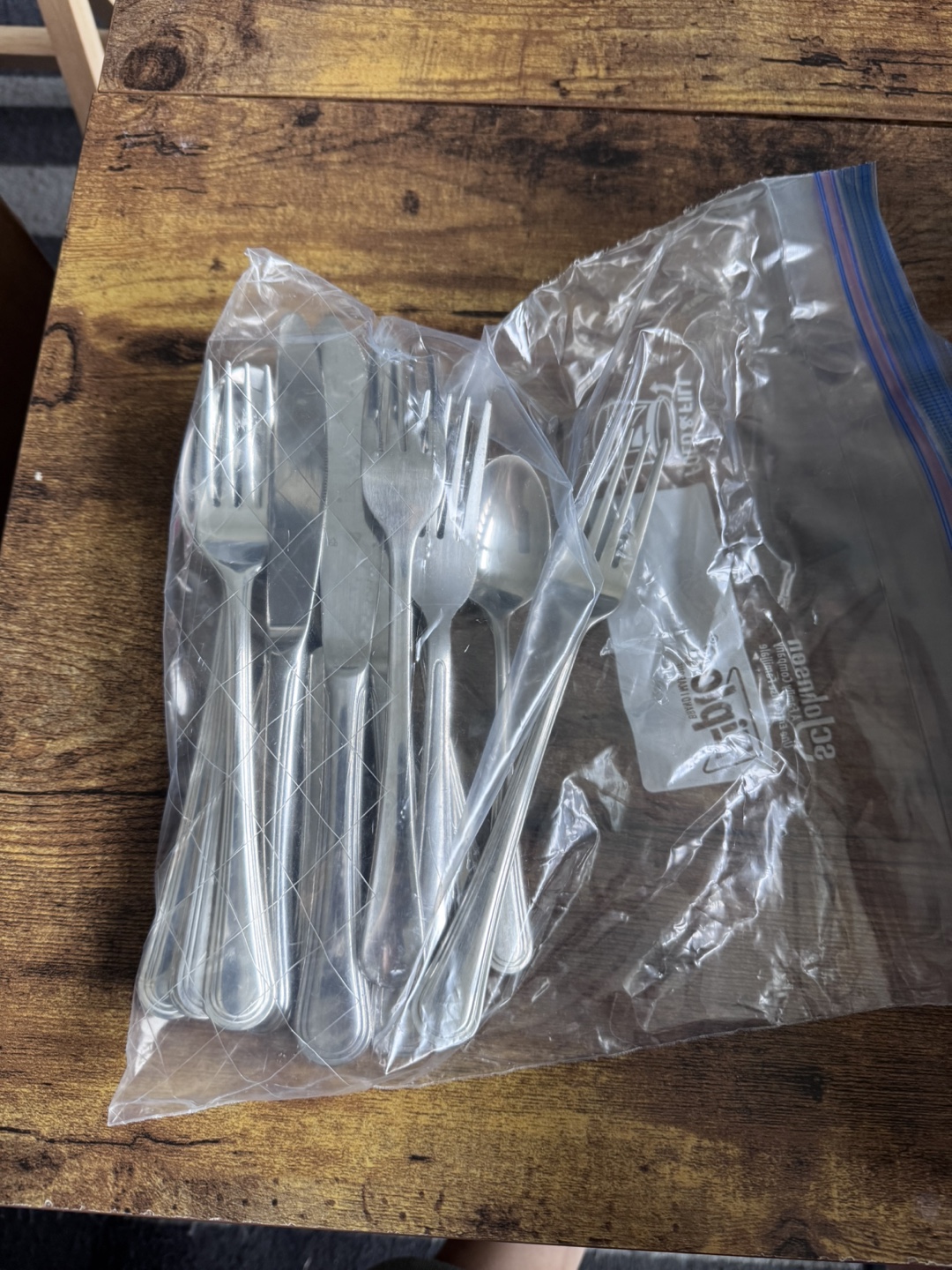 Wine Glasses & Kitchen Utensils - photo 2