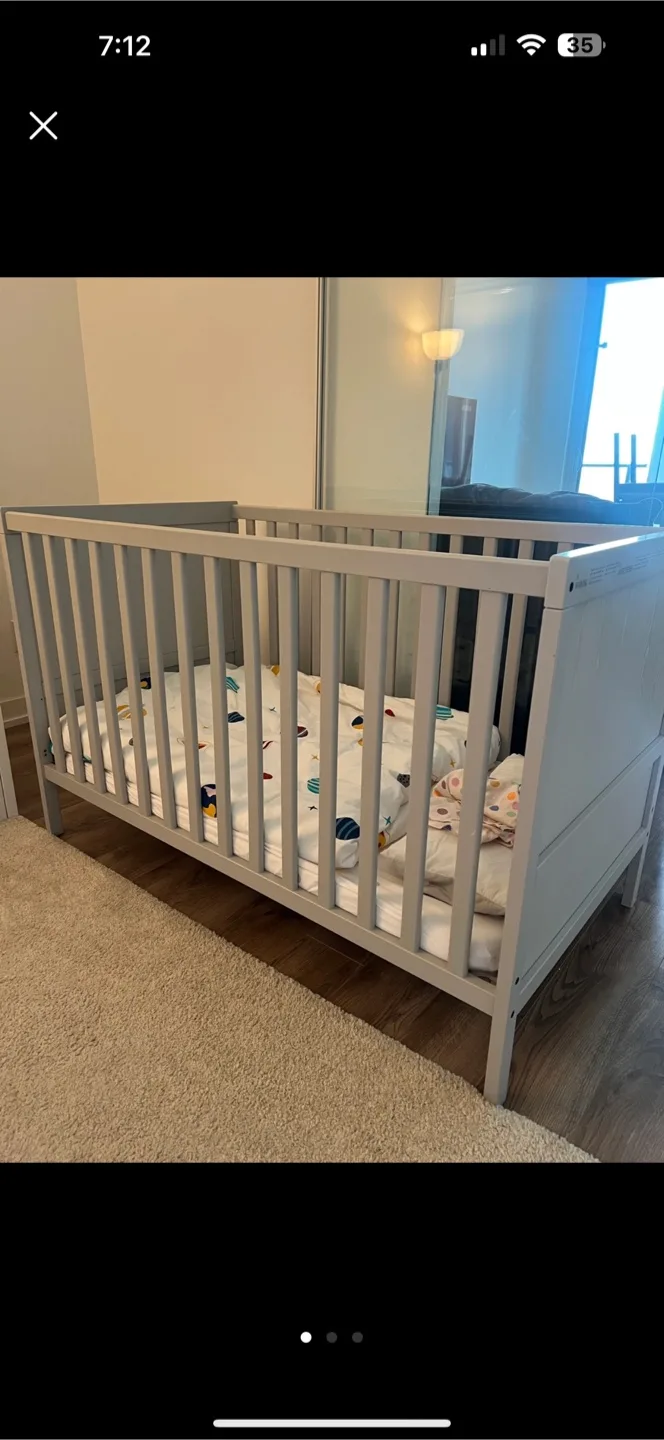 Grey Baby Crib thumbnail