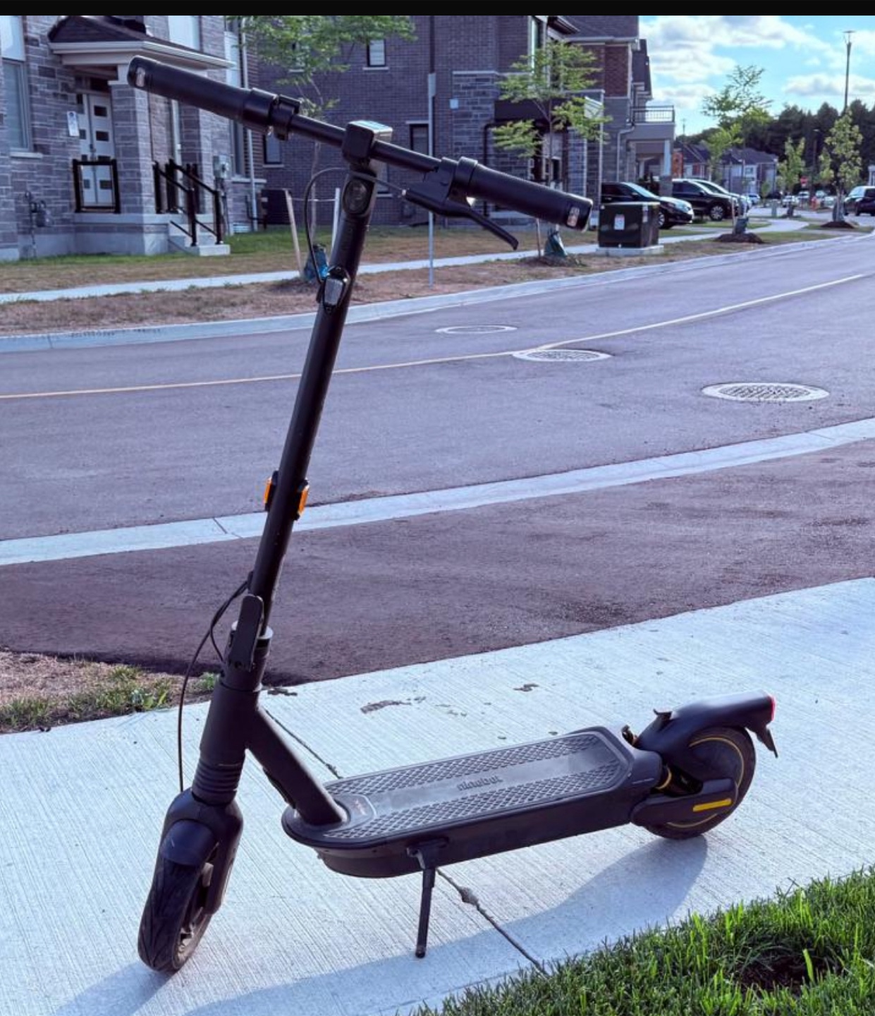 Segway Ninebot MAX G2 Electric Scooter - photo 2
