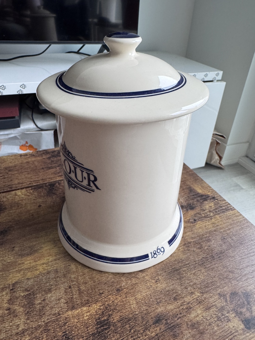 Victorian Pottery Flour Canister - photo 2
