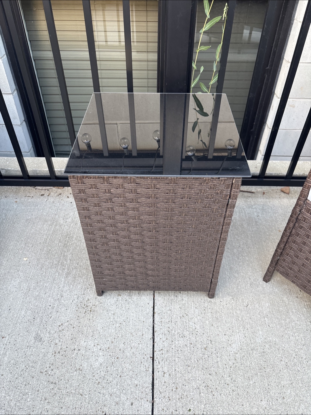Patio Set with Umbrella & Table - photo 4