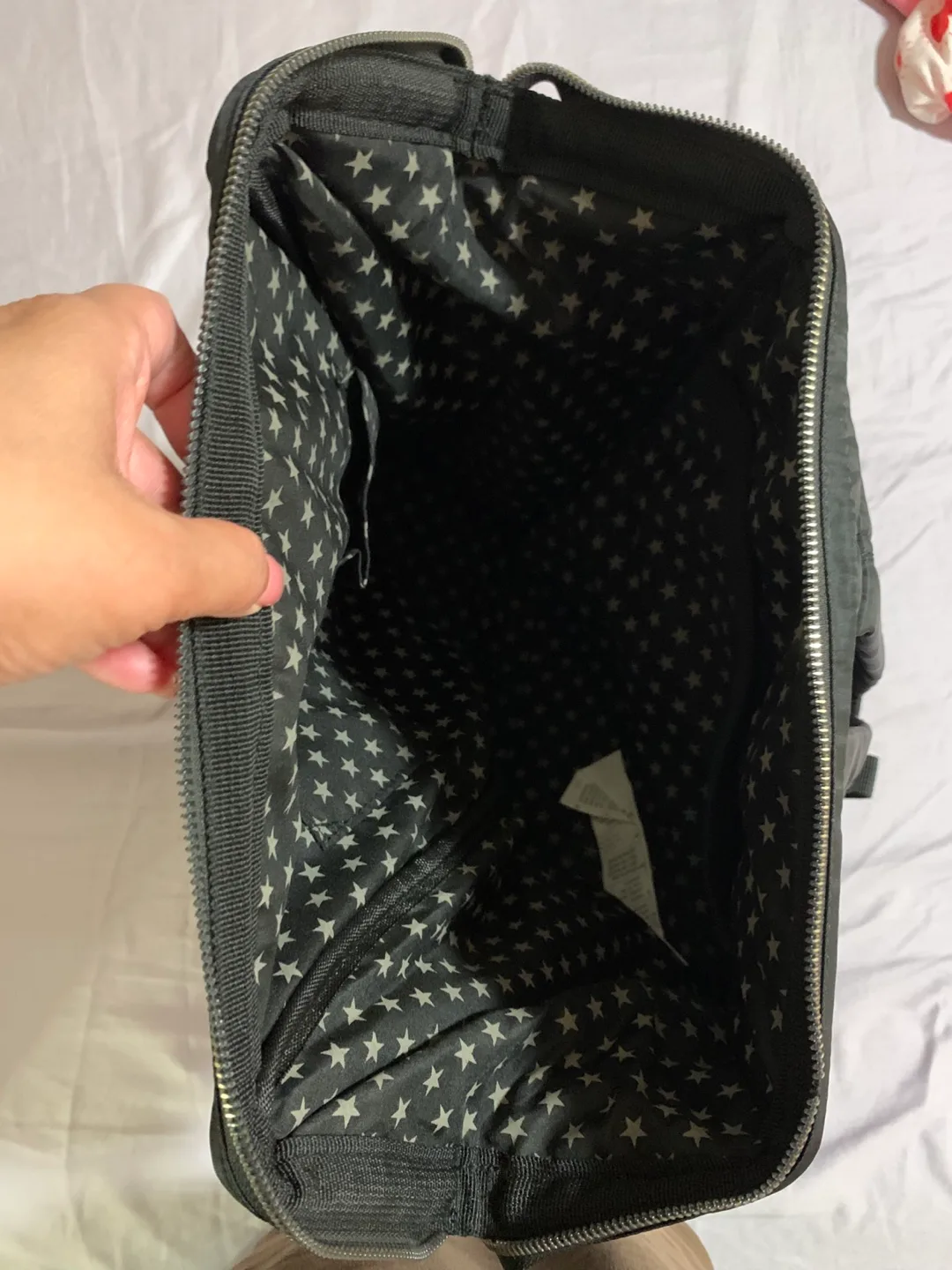 Black Backpack with Star Interior image indicator(4)